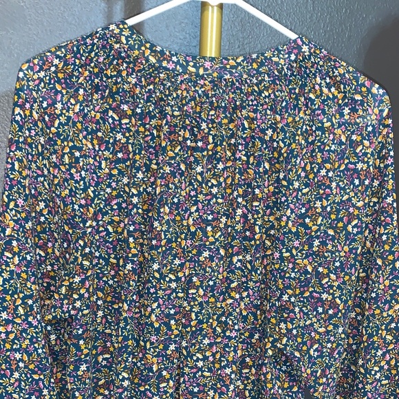 Boho Floral Embroidered Navy Women's Peasant Top size 1X PTP 26 - Picture 8 of 9